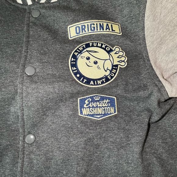 Men’s Funko Varsity jacket w/ Patches size Small Everett Freddy Funko Exclusive - Picture 2 of 13